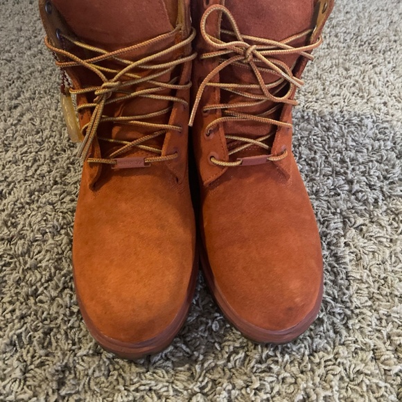 Burnt orange Timberlands. - Picture 2 of 7